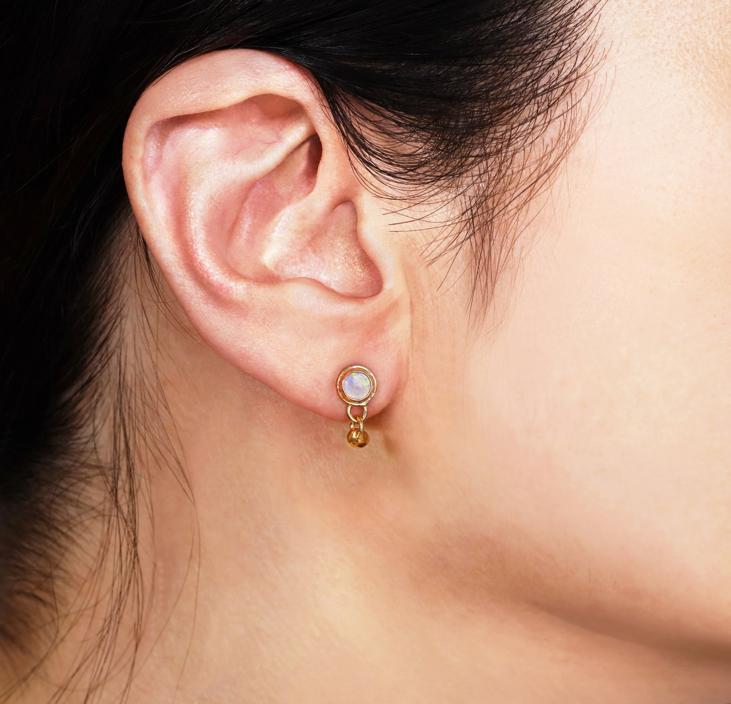 Oia earrings in 18k rose gold and Australian opals.